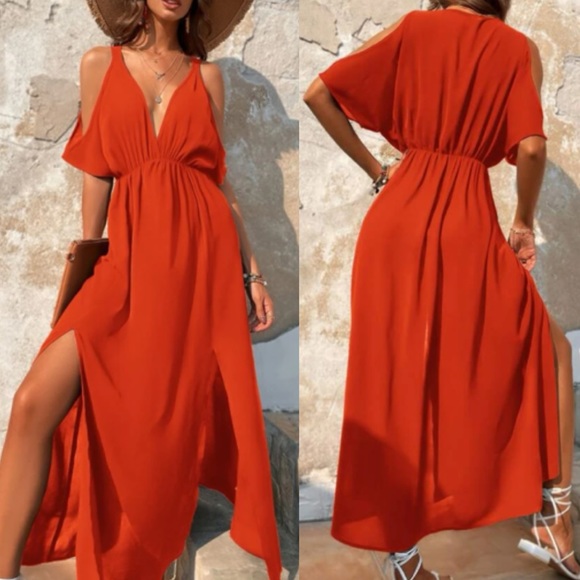 Cold shoulder split thigh maxi dress - Picture 6 of 16
